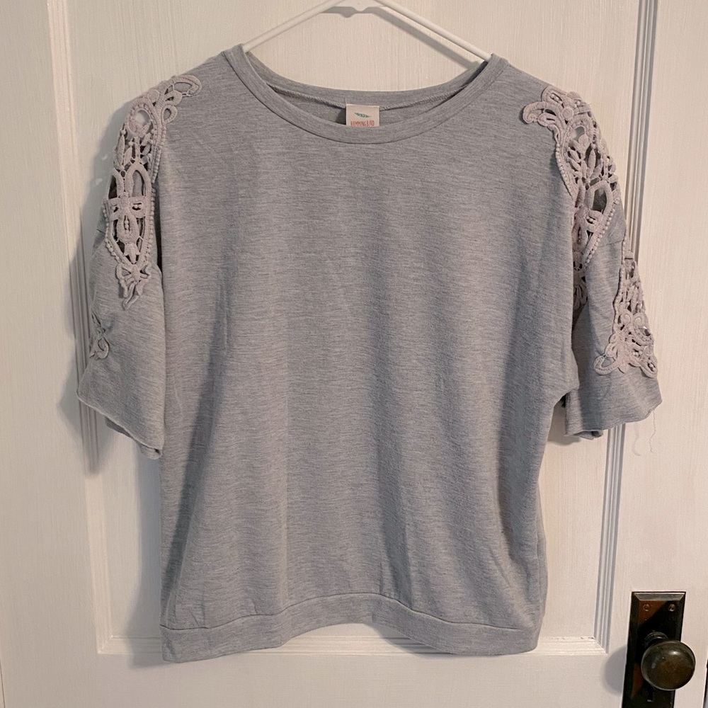Hummingbird lace detailed top
